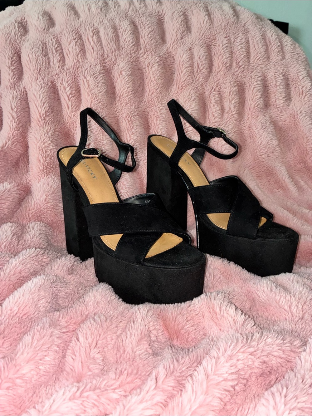 High Block Platform Sandals in Black - Unbranded